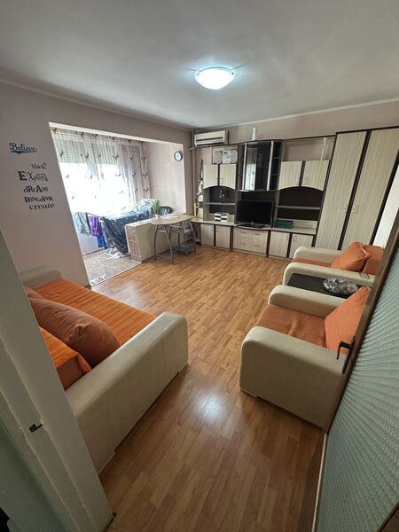 Titan parc, langa Scoala 195, vedere parc,